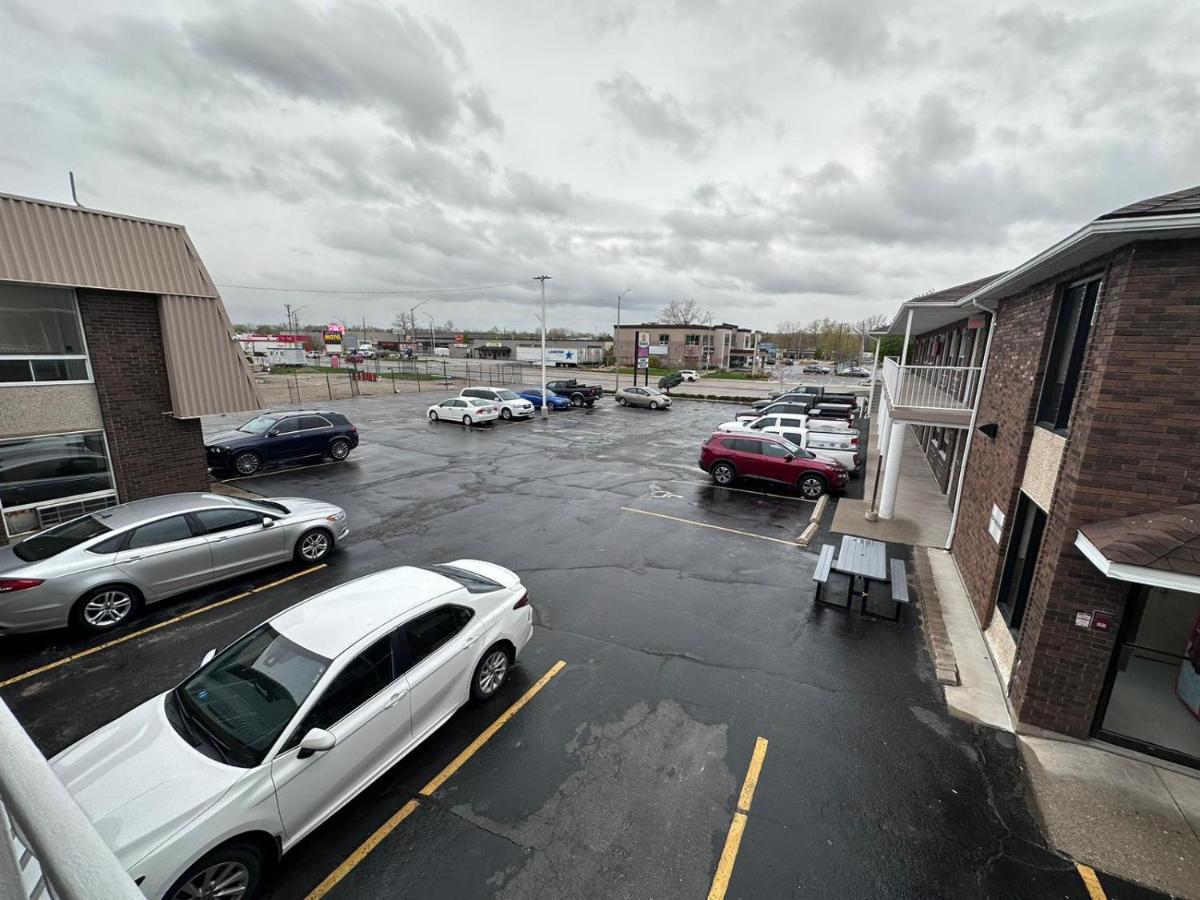 Kenora Motel Windsor Eksteriør billede